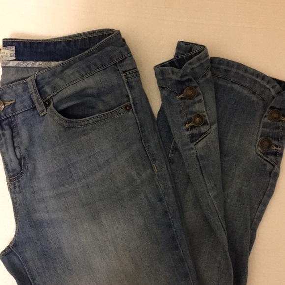 Forever 21 Jeans - Picture 1 of 3